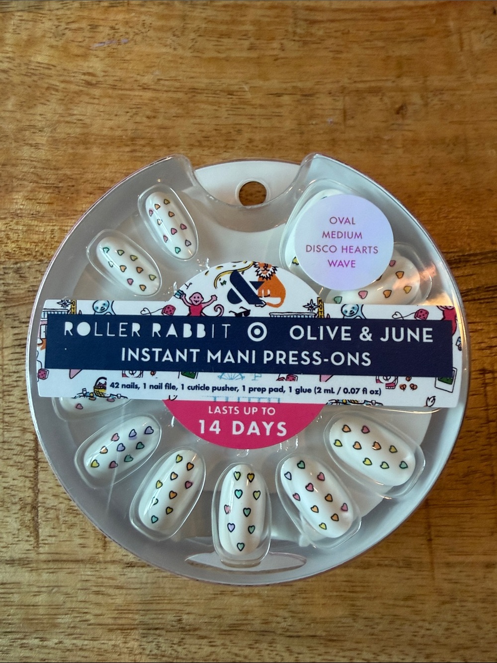 Roller Rabbit Oval Press-On Nails in White with Disco Hearts- adorable!!!